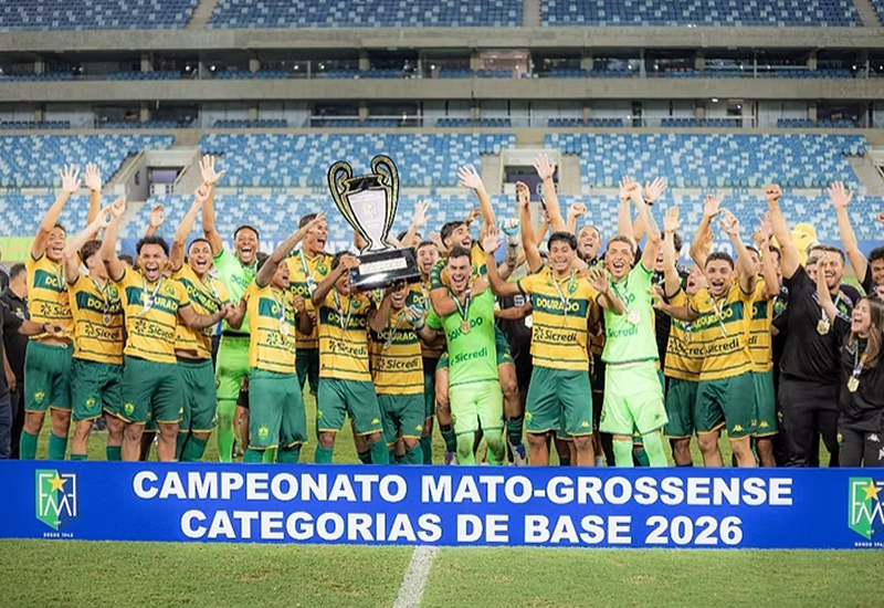 Cuiabá transforma investimento na base em novos talentos no futebol brasileiro