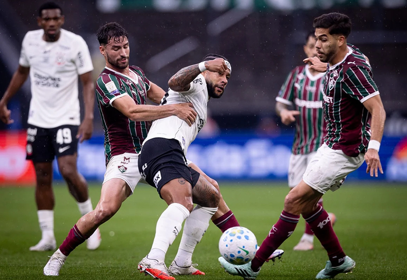 Corinthians vive sequência de seis derrotas e aumenta pressão sobre Diniz