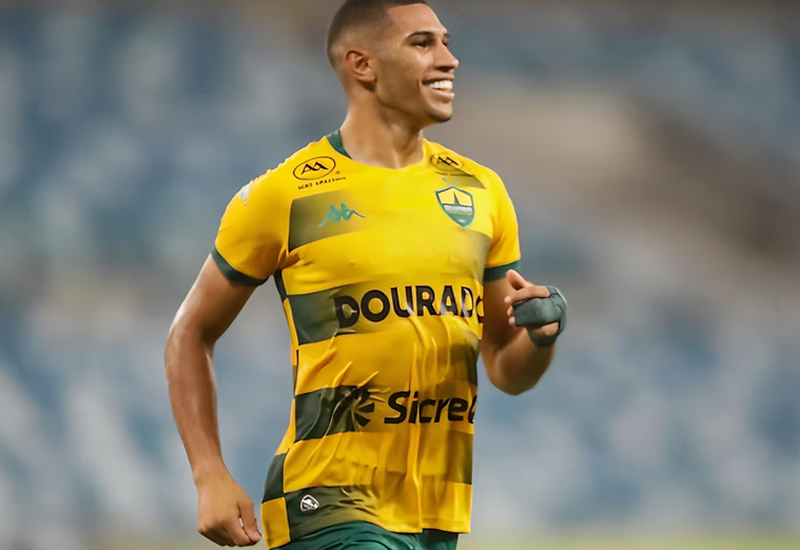 Base do Cuiabá ganha destaque e comanda goleada em noite de jovens talentos