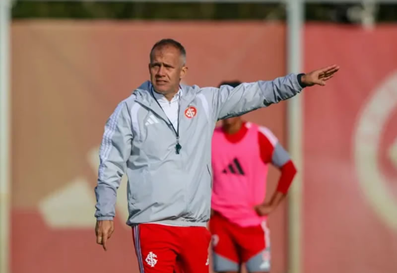 Internacional anuncia Eduardo Baptista como novo técnico até o fim da temporada