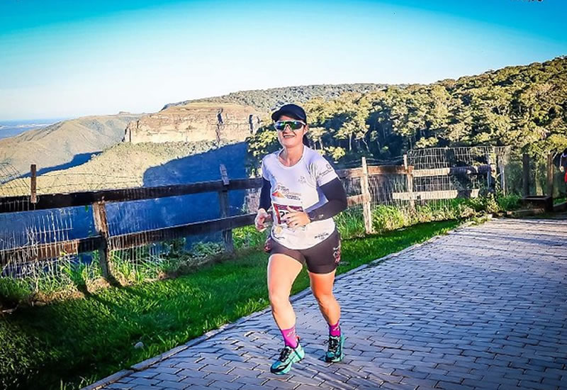 Atletas de nove estados participam da Chapada 21K, que movimenta o turismo neste domingo