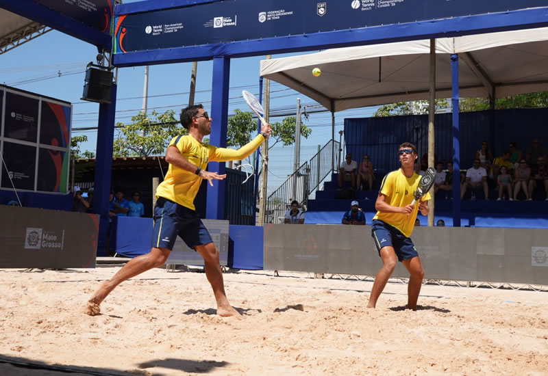 Brasileiros brilham no Pan-Americano de Beach Tennis em Cuiabá; João Godoy busca medalha