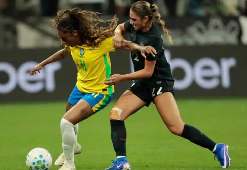 Brasil bate recorde e convoca 161 mil voluntários para a Copa do Mundo; veja os números
