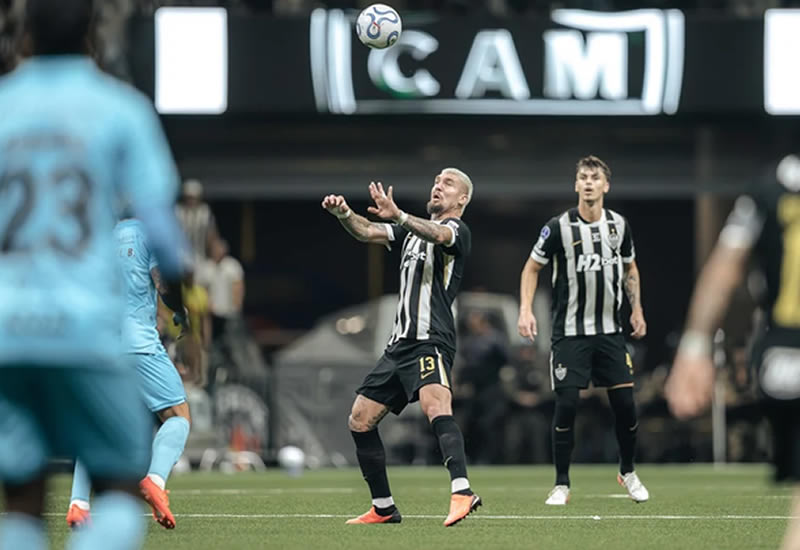 Atlético-MG recebe o Santos na Arena MRV pela 30ª rodada do Brasileirão