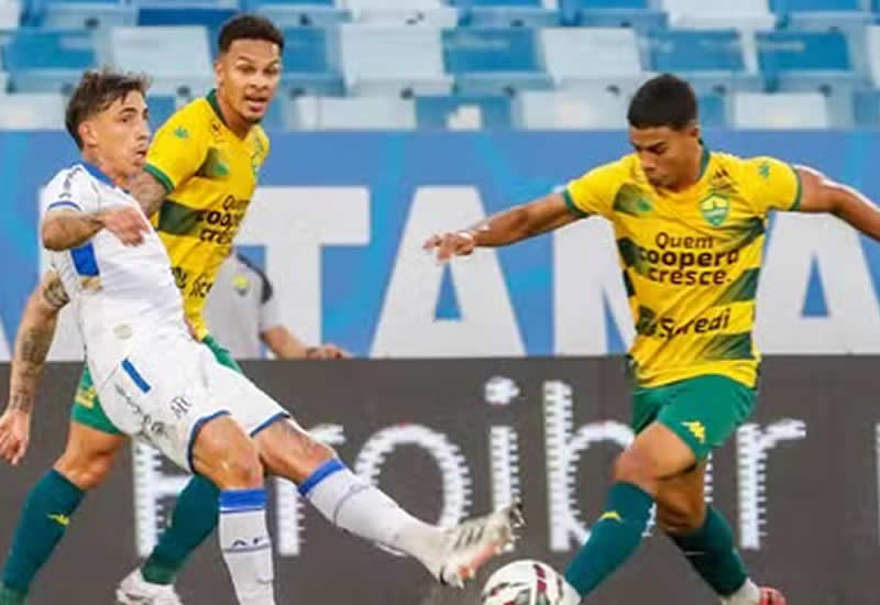 Cuiabá é derrotado pelo Avaí em casa pela Série B do Campeonato Brasileiro