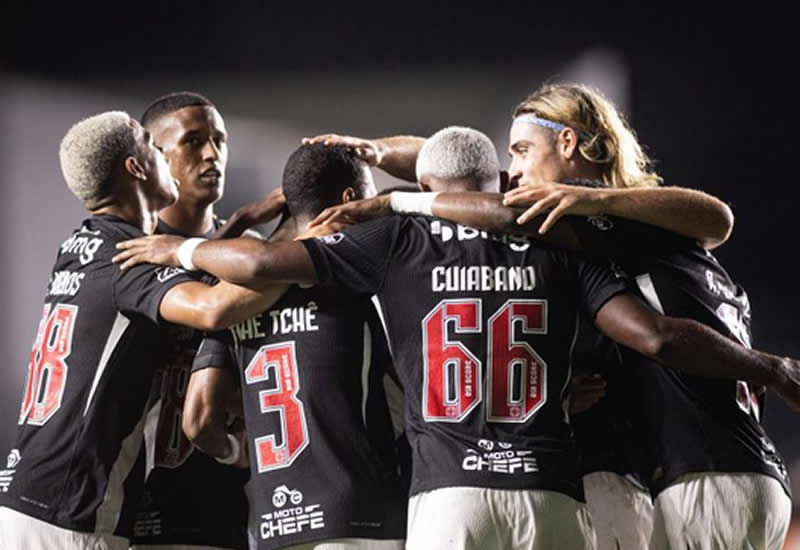 Vasco enfrenta o Boca Juniors na La Bombonera em busca de vaga na final; saiba onde assistir