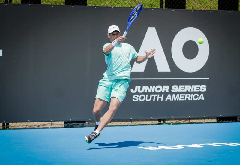 Livas Damázio avança à semifinal do Australian Open Junior Series South America