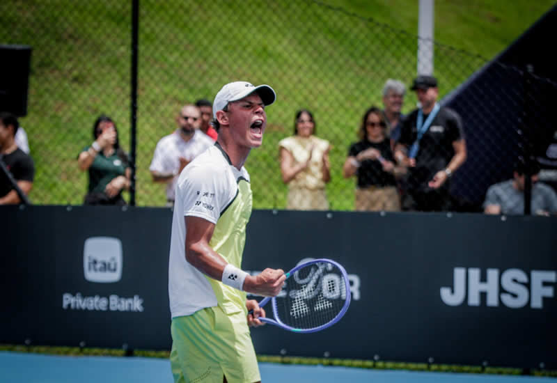 Livas Damázio conquista título do Australian Open Junior Series South America e garante vaga em seu primeiro Grand Slam