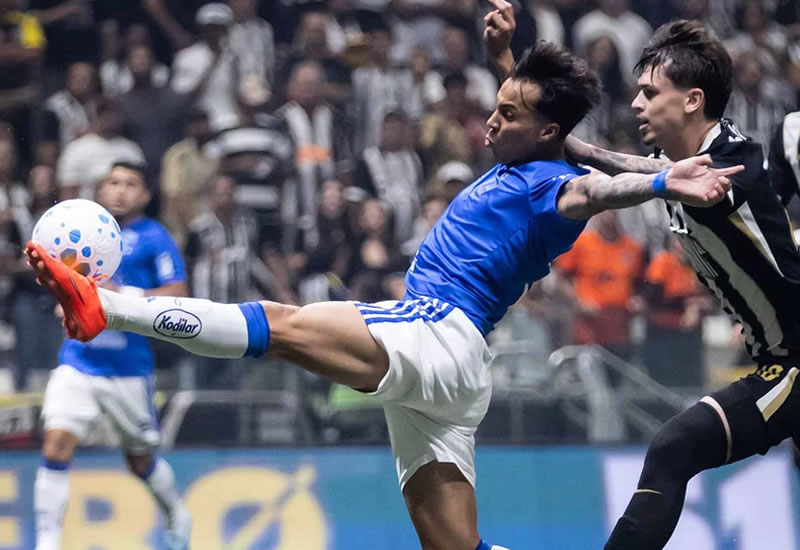 Kaio Jorge alcança marca histórica de Ronaldo na artilharia do Cruzeiro